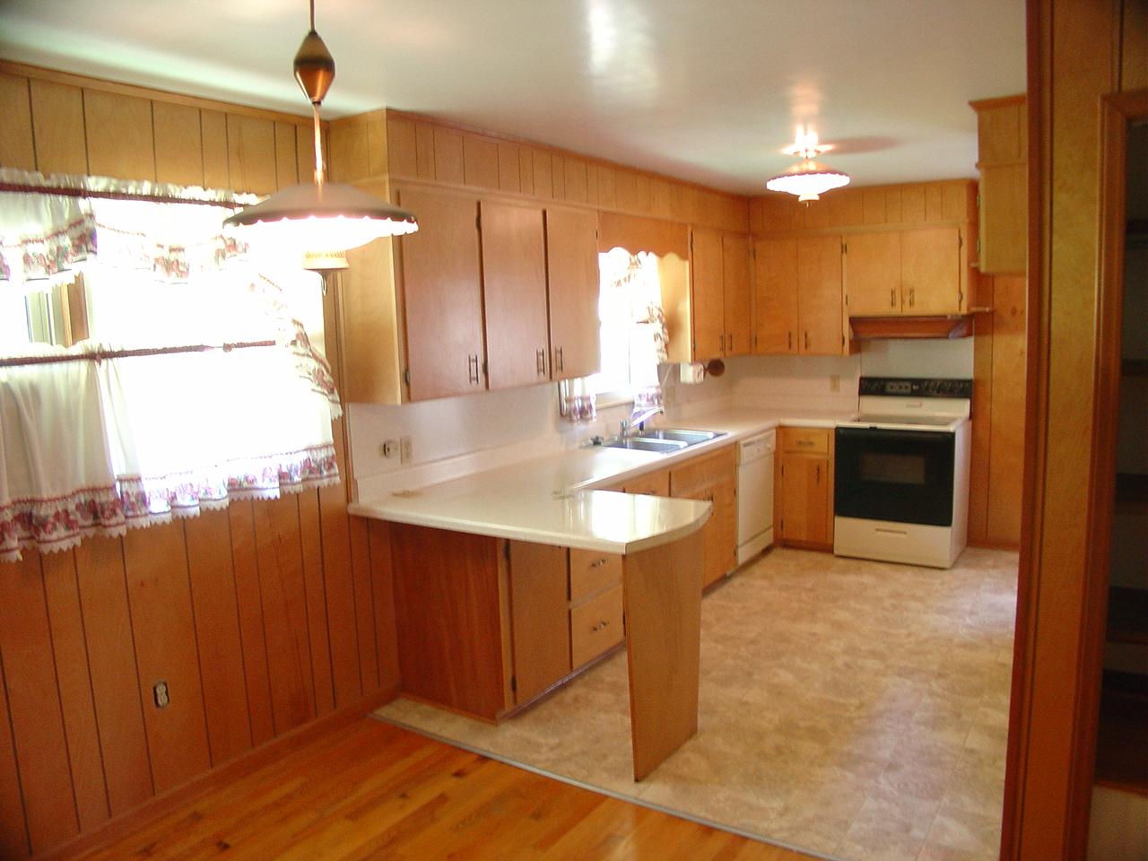 612 Mt Pleasant Road Shawsville, VA 24162 - Photo 4 of 13 Kitchen