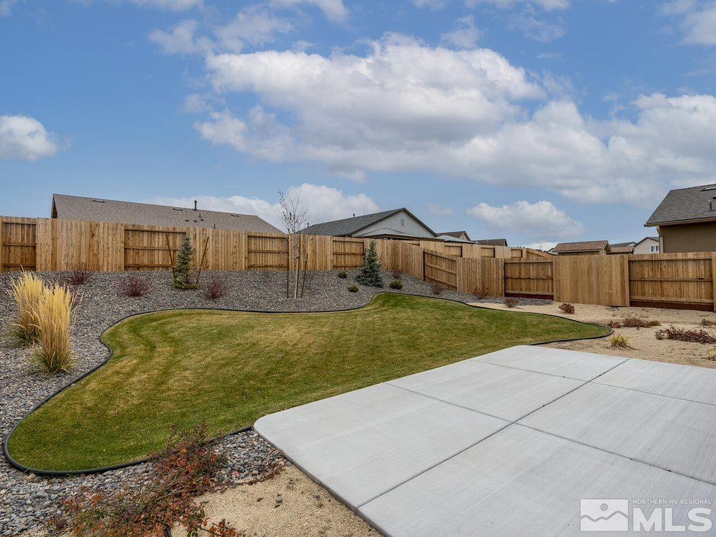 14433 Durham Drive Reno, NV 89506 - Photo 11 of 12 Photo 11