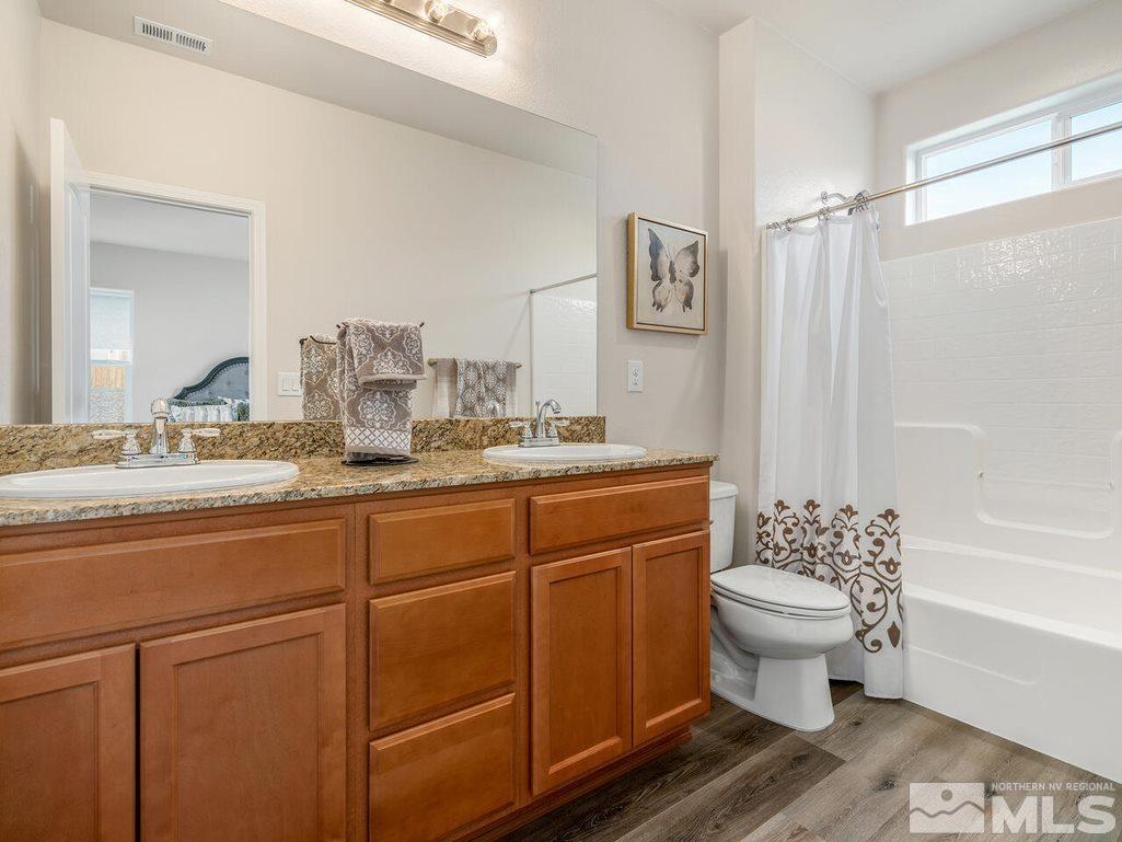 14433 Durham Drive Reno, NV 89506 - Photo 8 of 12 Photo 8