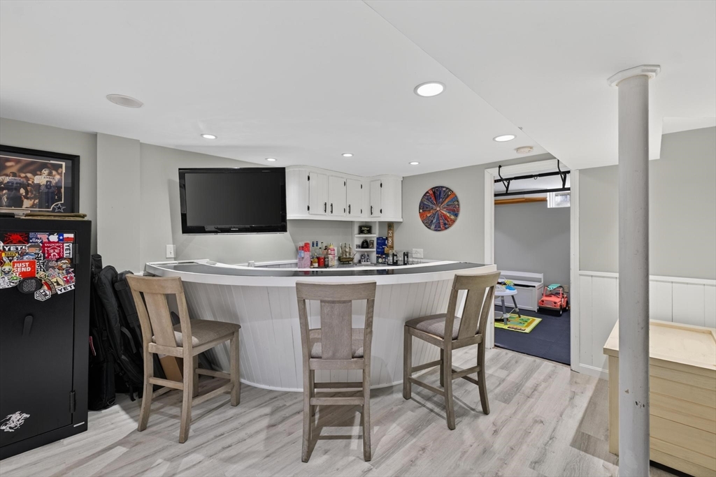 403 Valley Road New Bedford, MA 02745 - Photo 23 of 41