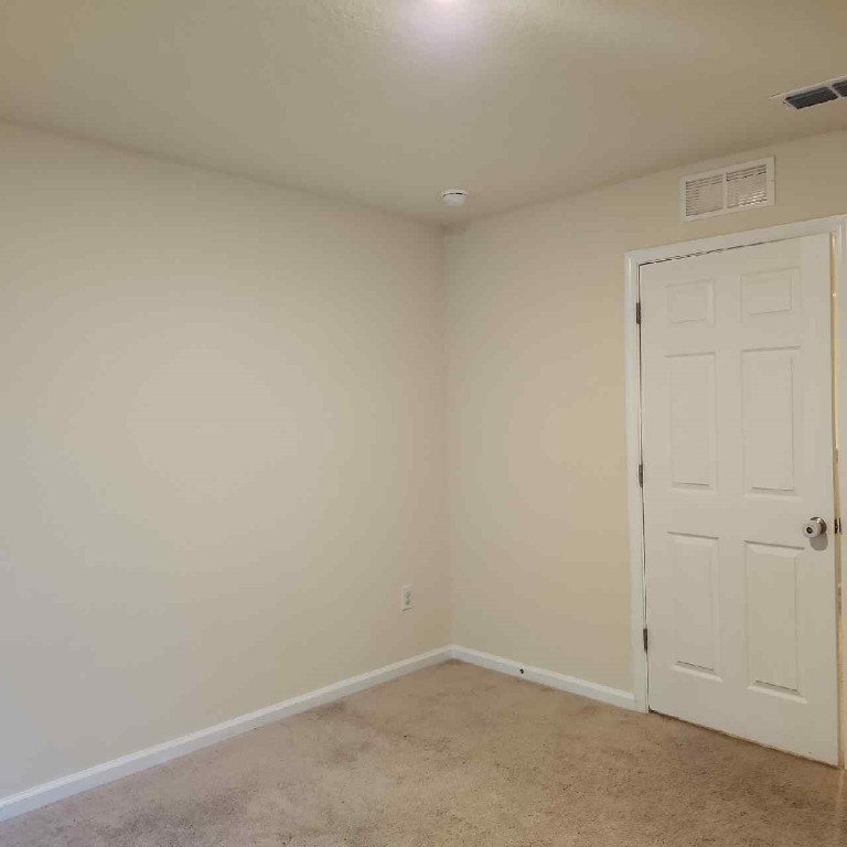 86624 Shortline Circle Yulee, FL 32097 - Photo 13 of 31 a view of an empty room