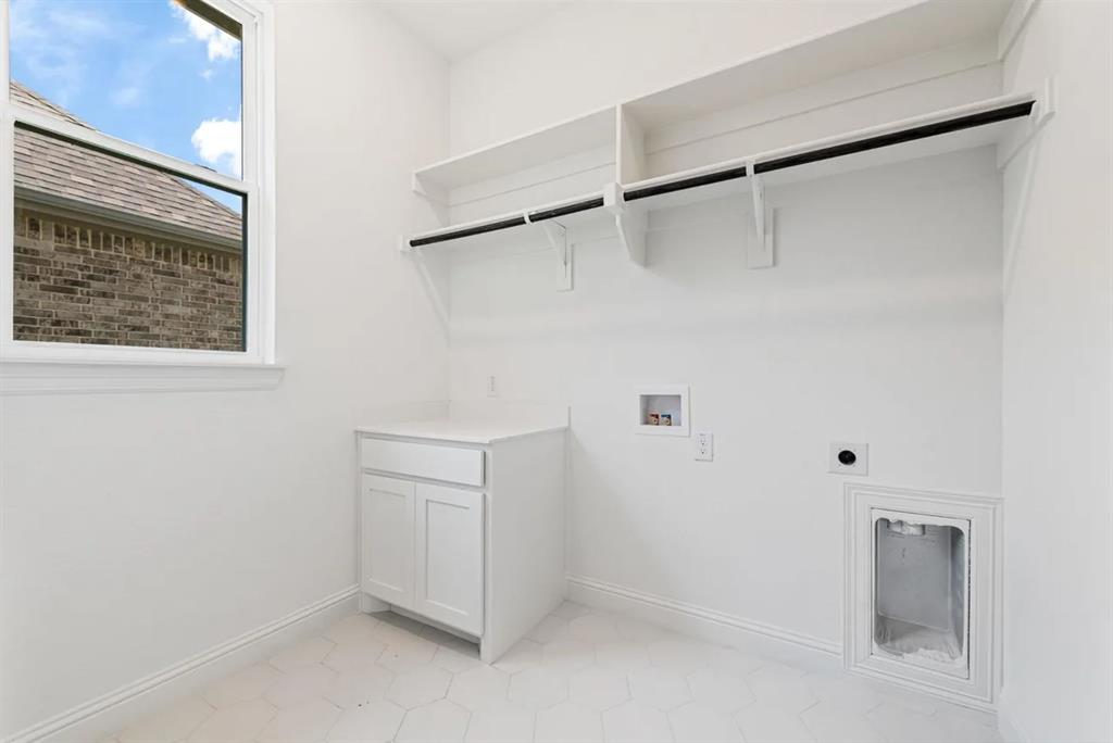 9337 Loggerhead Way Fort Worth, TX 76118 - Photo 23 of 40 a view of an empty room