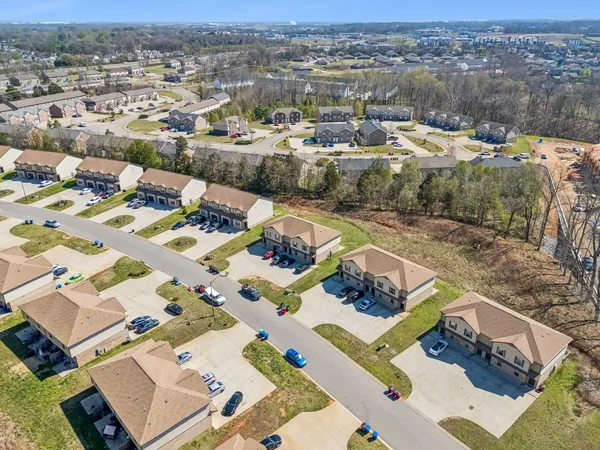 $725,000 | 267 Smithson Lane, Clarksville, TN 37040