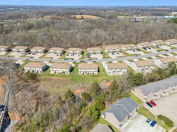 $725,000 | 267 Smithson Lane, Clarksville, TN 37040