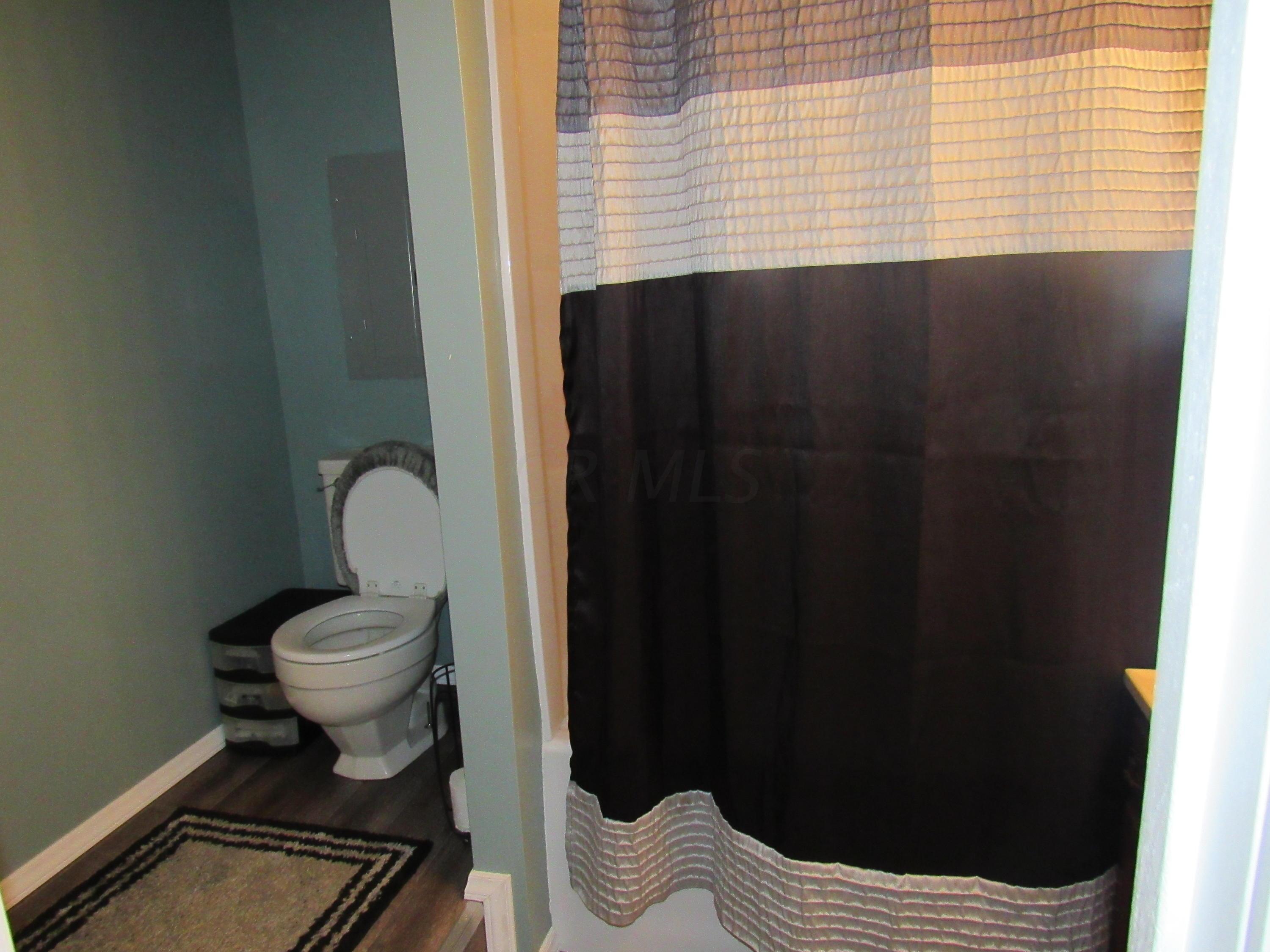1551 South Hamilton Road Columbus, OH 43227 - Photo 11 of 17 Gallery Image 11