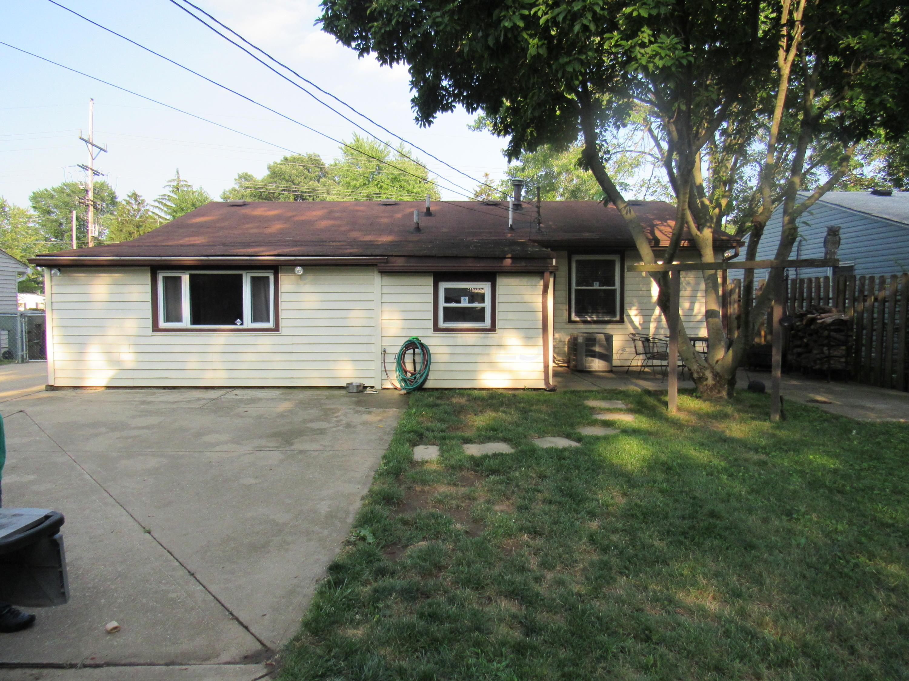 1551 South Hamilton Road Columbus, OH 43227 - Photo 4 of 17 Gallery Image 4