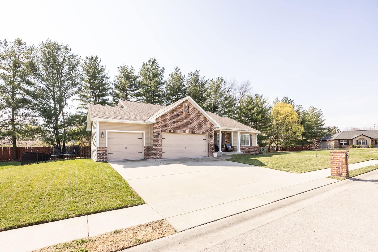 615 Wheatfield Road O'Fallon, IL 62269 - Photo 2 of 21 Gallery Image 2