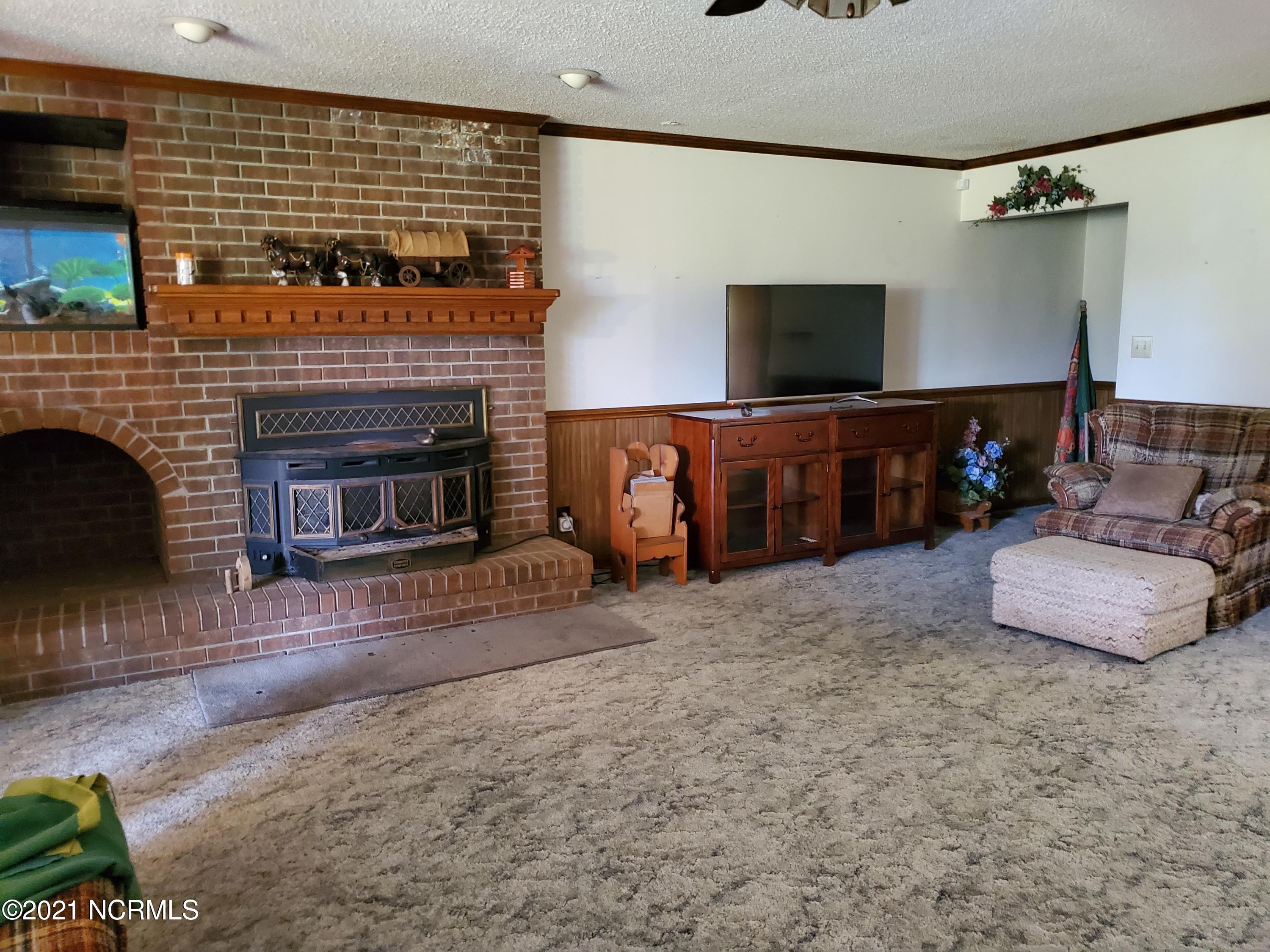 774 Pearson Road Clinton, NC 28328 - Photo 6 of 7 20210511_134852
