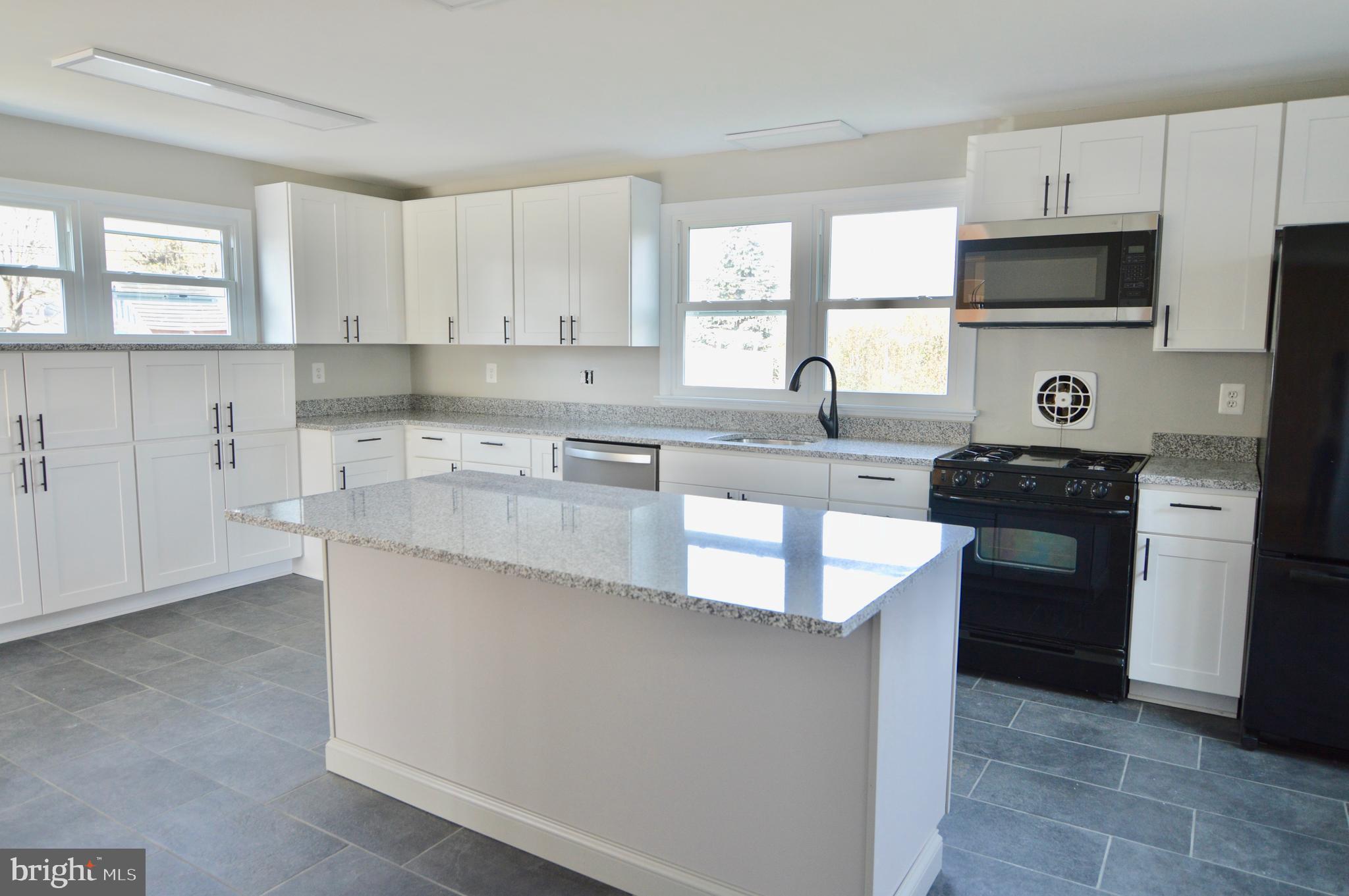 1039 Coronet Road Warminster, PA 18974 - Photo 11 of 31 Gallery Image 11