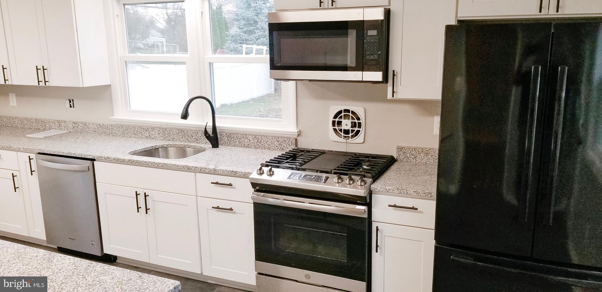 1039 Coronet Road Warminster, PA 18974 - Photo 12 of 31 New gas range was recently added