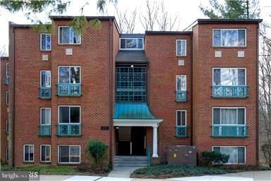 11833 Shire Court, Unit 1A Reston, VA 20191 - Photo 1 of 24 Exterior (Front)