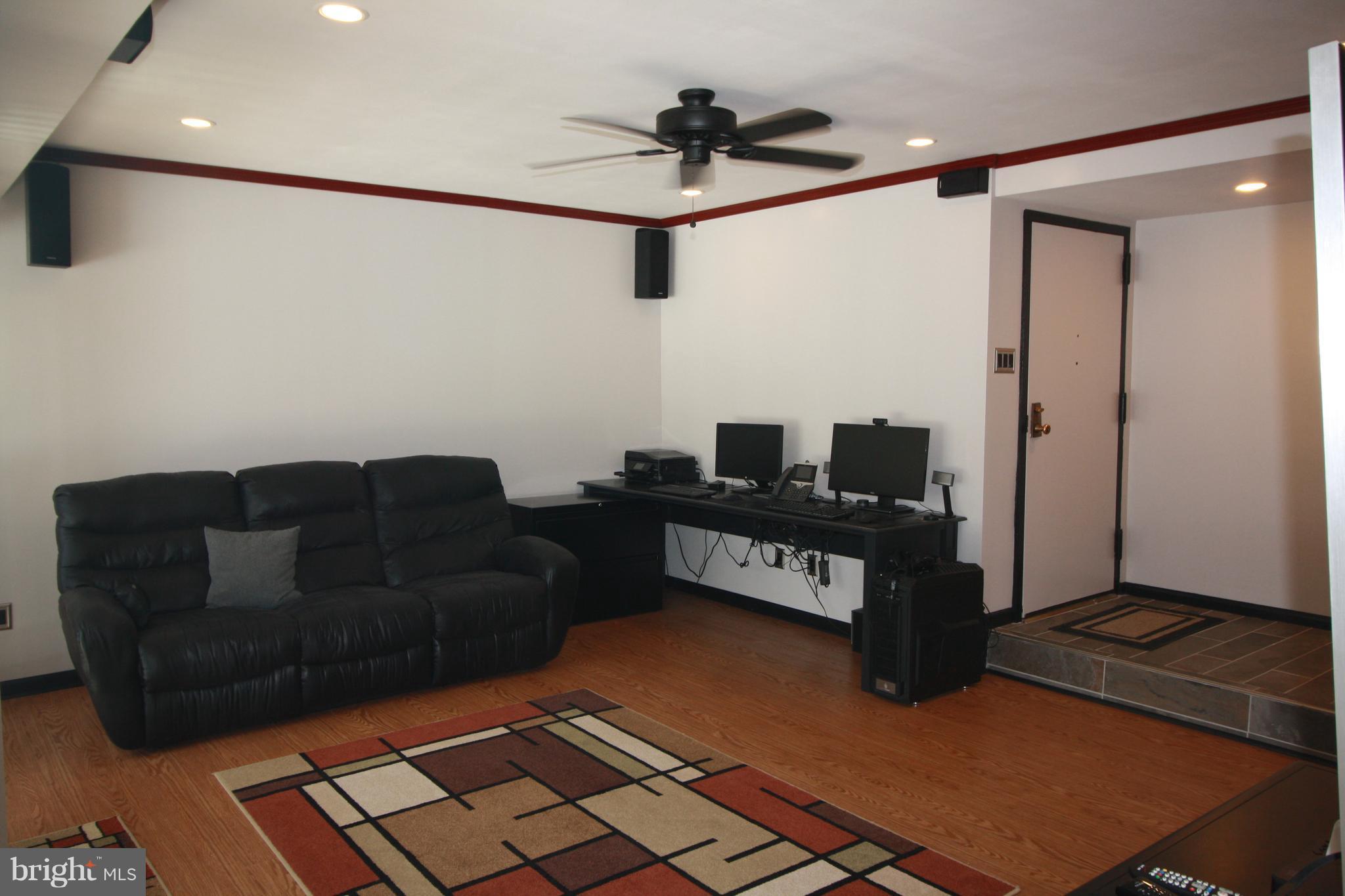 11833 Shire Court, Unit 1A Reston, VA 20191 - Photo 11 of 24 Living Room