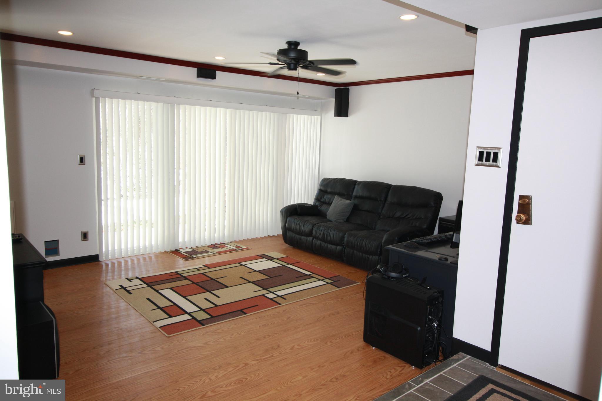11833 Shire Court, Unit 1A Reston, VA 20191 - Photo 12 of 24 Living Room