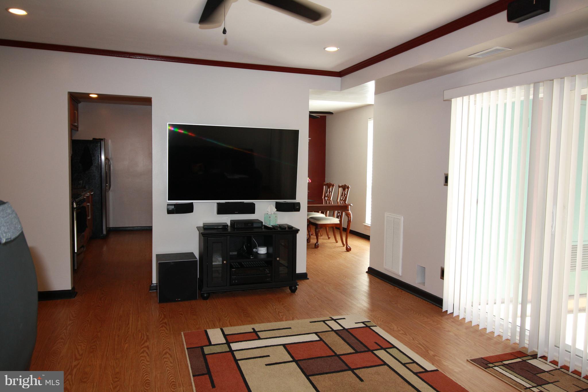 11833 Shire Court, Unit 1A Reston, VA 20191 - Photo 13 of 24 Living Room