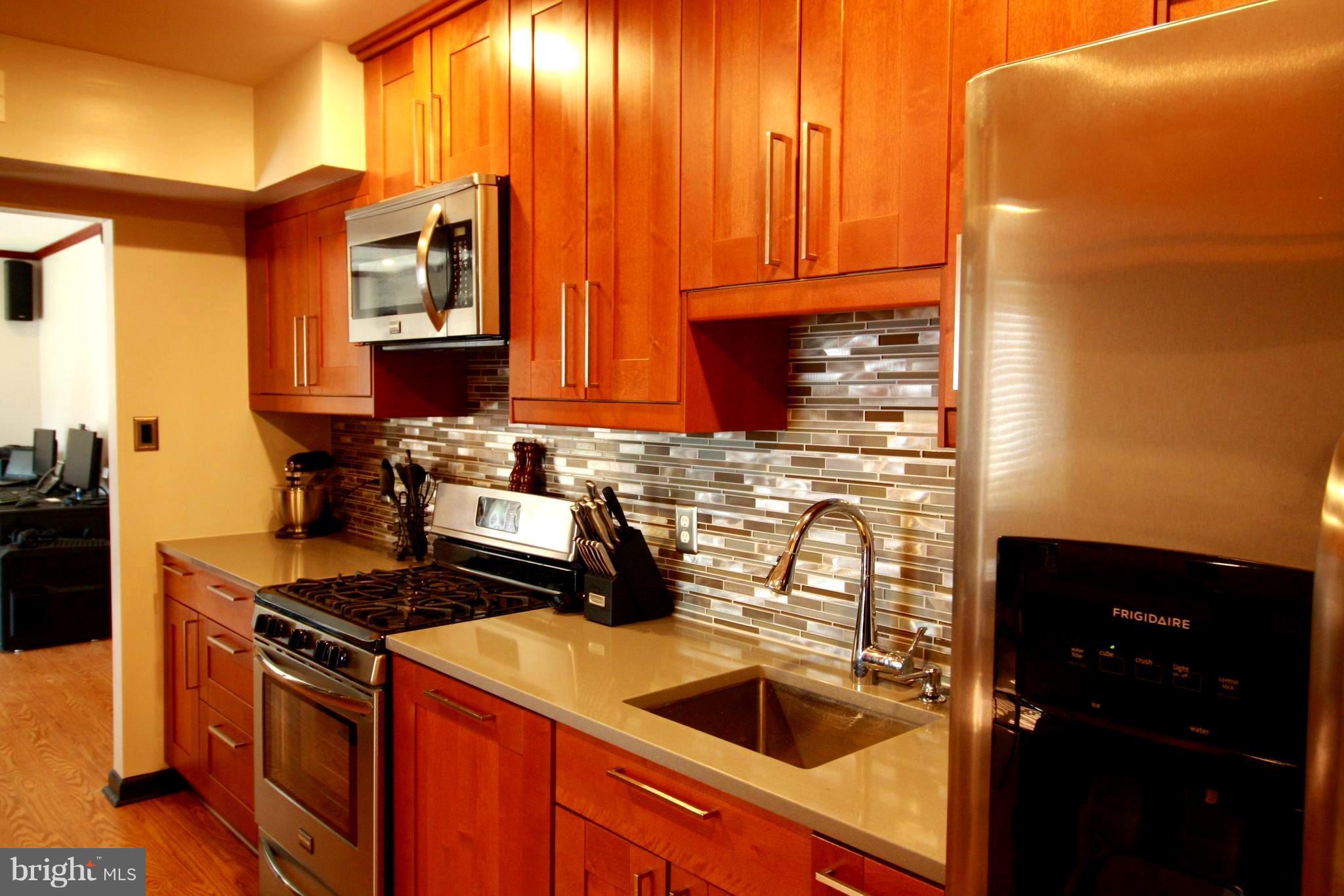 11833 Shire Court, Unit 1A Reston, VA 20191 - Photo 7 of 24 Kitchen