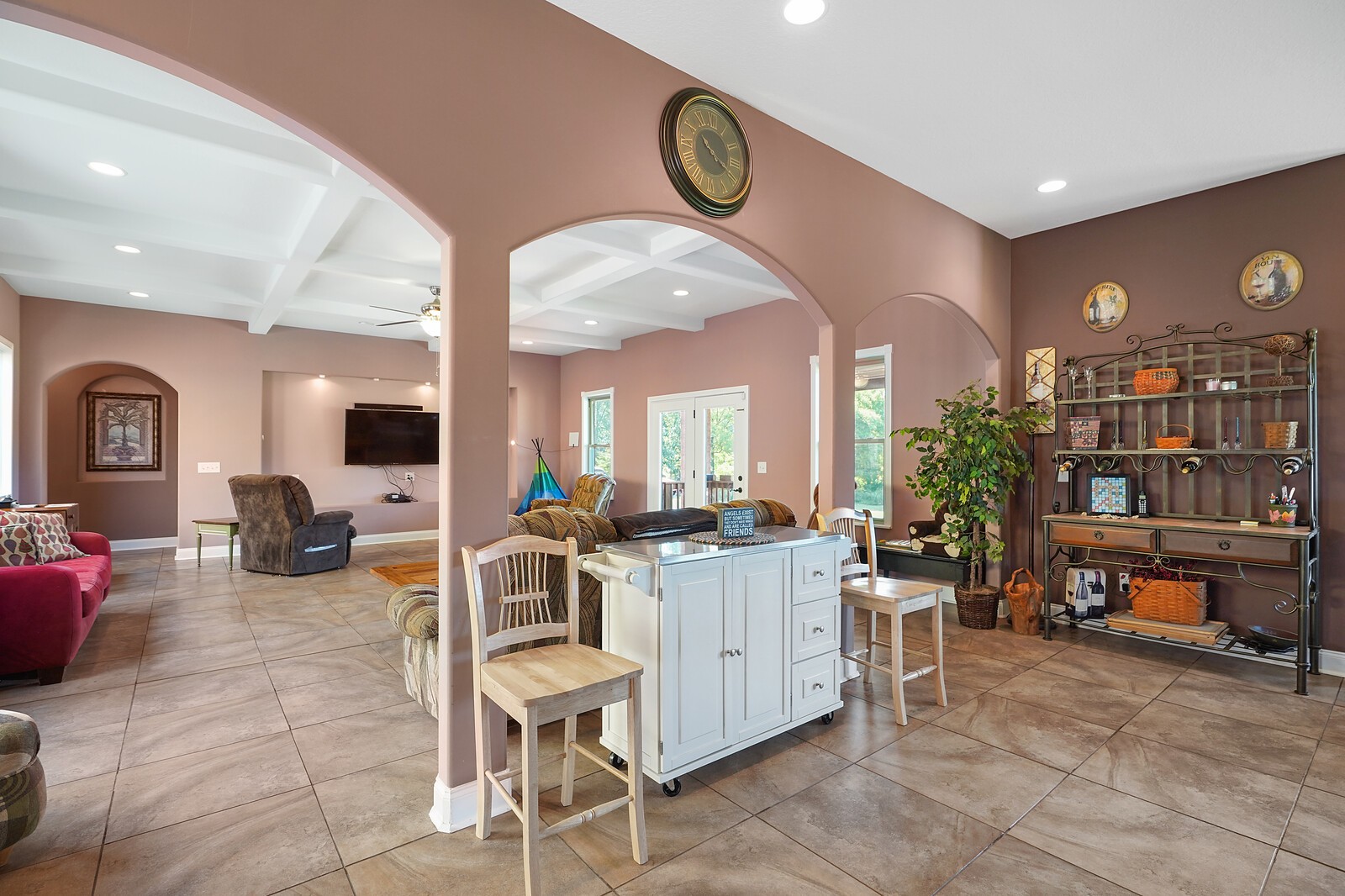 4785 Pulliam-Hardaway Road Springfield, TN 37172 - Photo 18 of 45 a view of a livingroom with furniture and a large window