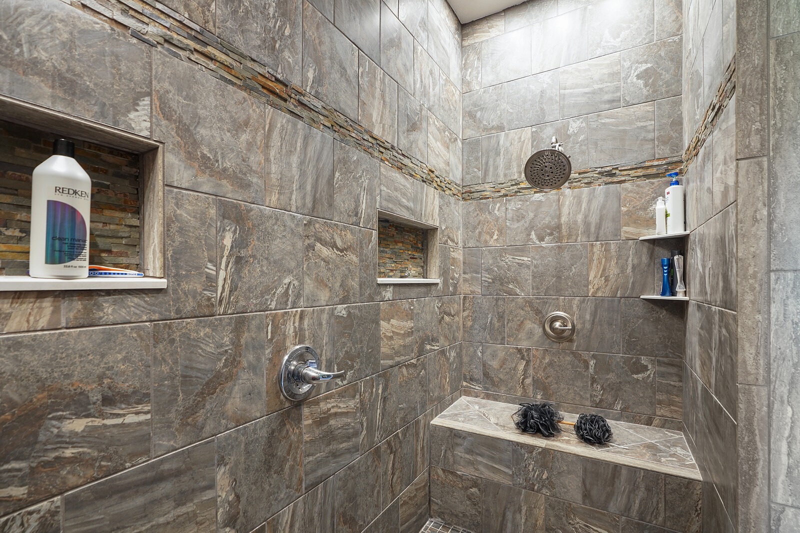 4785 Pulliam-Hardaway Road Springfield, TN 37172 - Photo 32 of 45 a bathroom with a shower