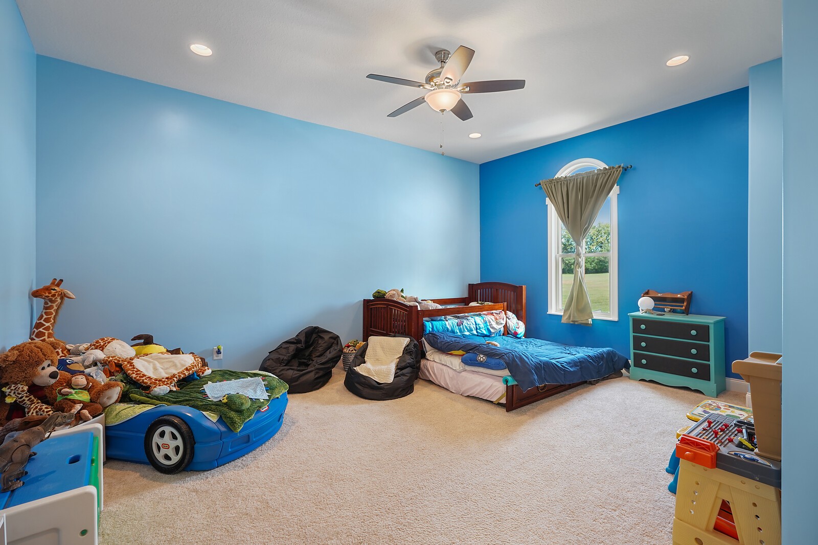 4785 Pulliam-Hardaway Road Springfield, TN 37172 - Photo 34 of 45 a bedroom with furniture and a fan