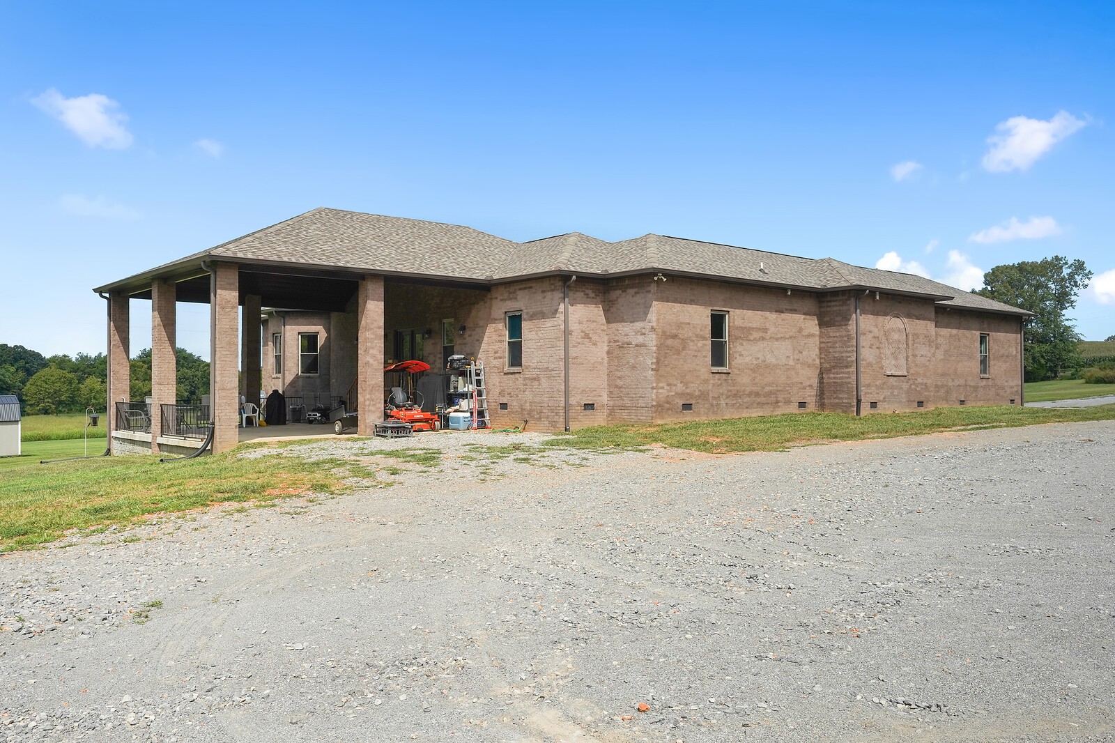 4785 Pulliam-Hardaway Road Springfield, TN 37172 - Photo 44 of 45 a view of a house with backyard and porch
