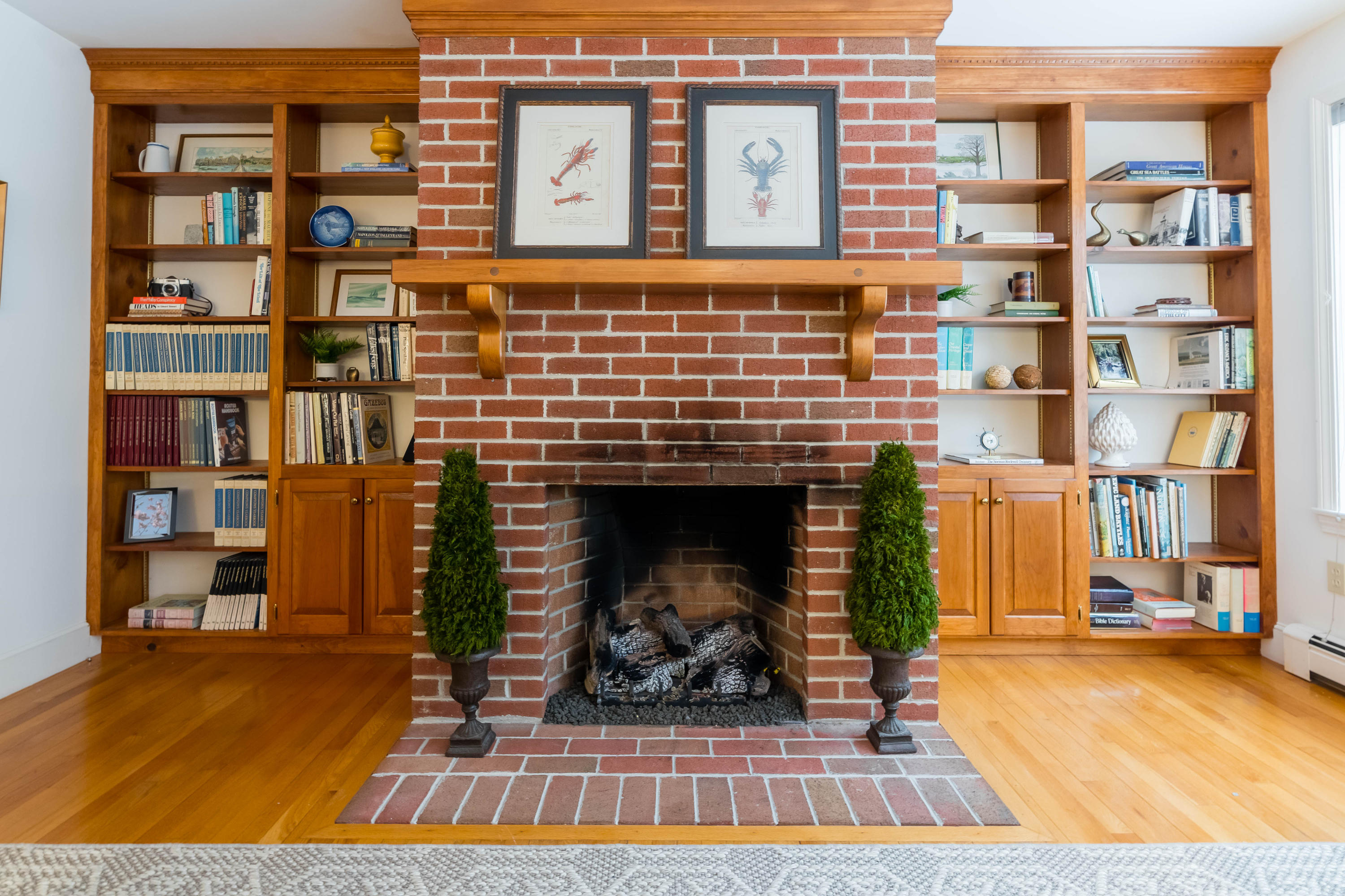 143 Wharf Road Yarmouth, ME 04096 - Photo 14 of 27 143 Wharf Street-family room