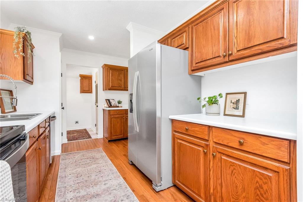 236 Summit Road Purlear, NC 28665 - Photo 12 of 48 Kitchen