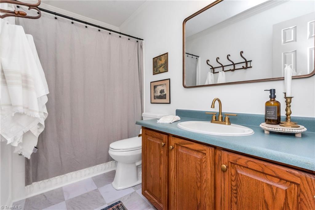 236 Summit Road Purlear, NC 28665 - Photo 28 of 48 2nd Full Bath