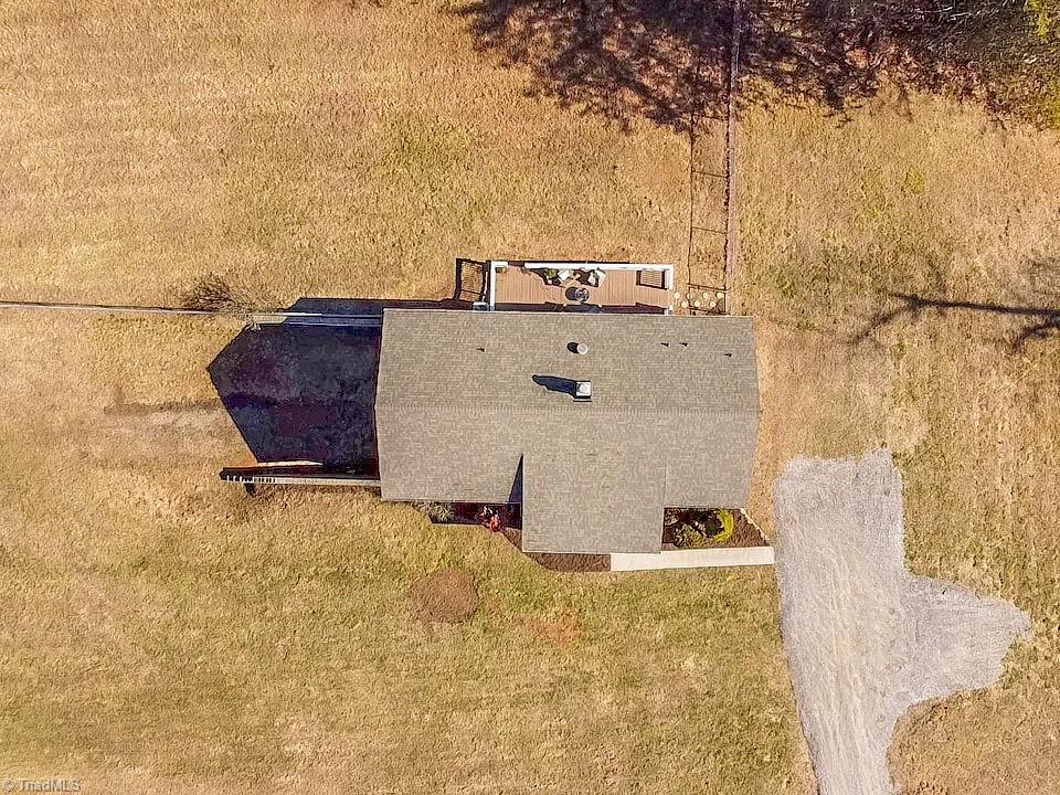 236 Summit Road Purlear, NC 28665 - Photo 4 of 48
