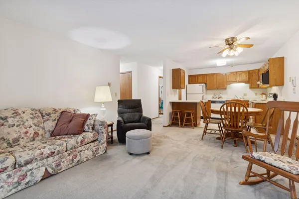 $175,000 | 5445 Babcock Trail, Unit N106, Inver Grove Heights, MN 55077