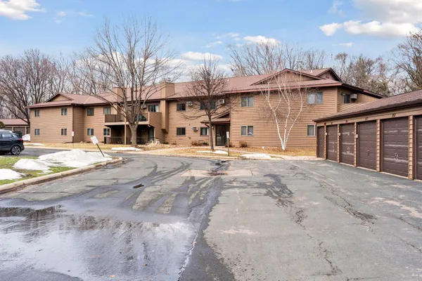 $175,000 | 5445 Babcock Trail, Unit N106, Inver Grove Heights, MN 55077