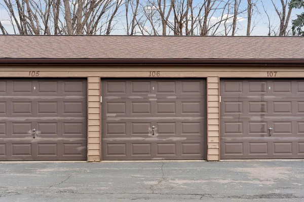 $175,000 | 5445 Babcock Trail, Unit N106, Inver Grove Heights, MN 55077