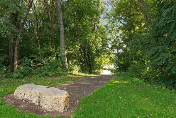 $175,000 | 5445 Babcock Trail, Unit N106, Inver Grove Heights, MN 55077