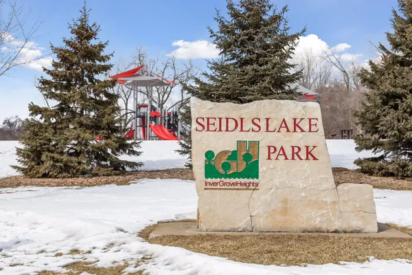 $175,000 | 5445 Babcock Trail, Unit N106, Inver Grove Heights, MN 55077