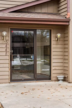 $175,000 | 5445 Babcock Trail, Unit N106, Inver Grove Heights, MN 55077