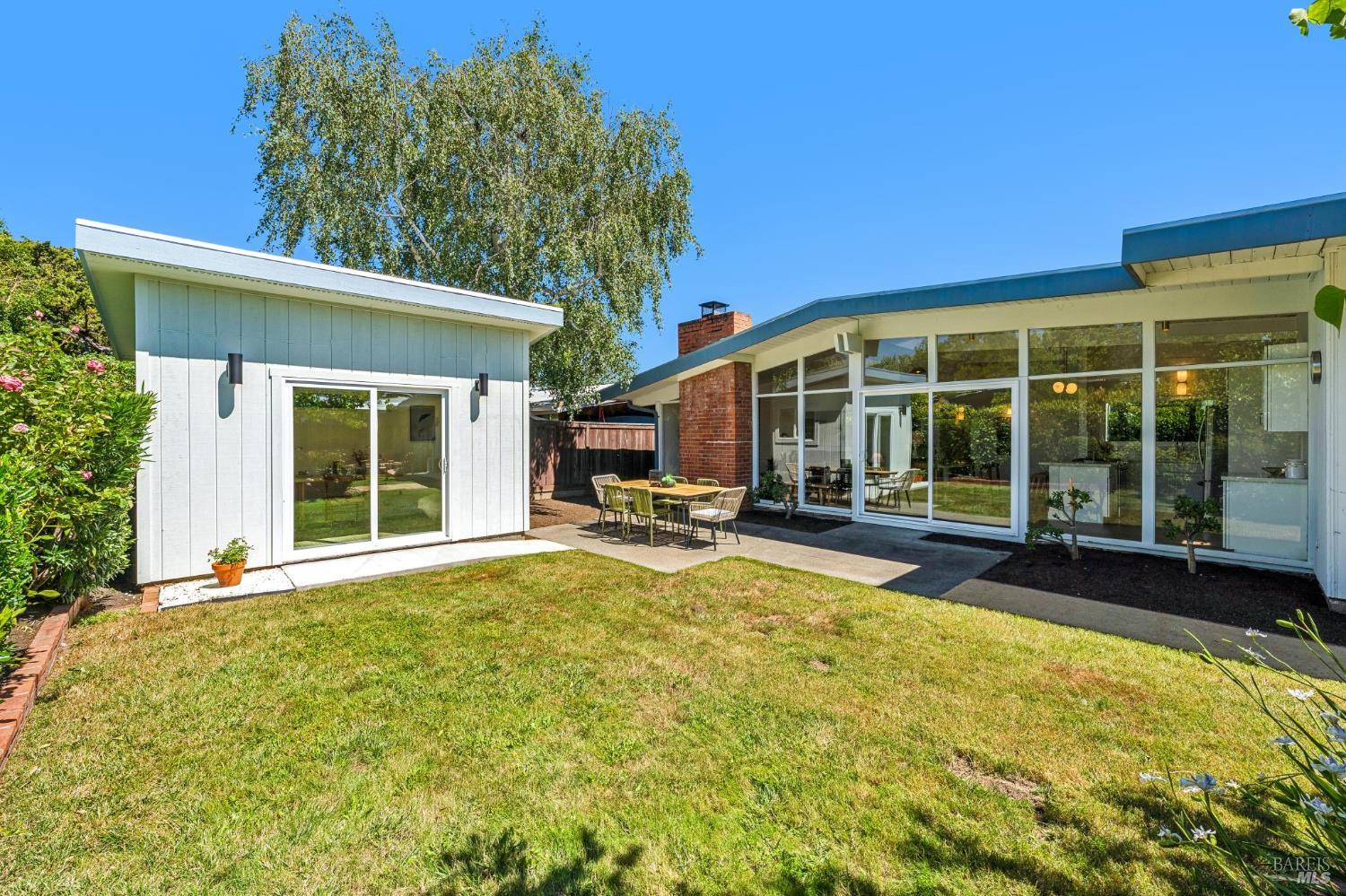384 Hibiscus Way San Rafael, CA 94903 - Photo 40 of 65