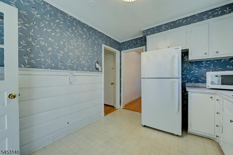 271 Summit Road Mountainside, NJ 07092 - Photo 19 of 34 Gallery Image 19