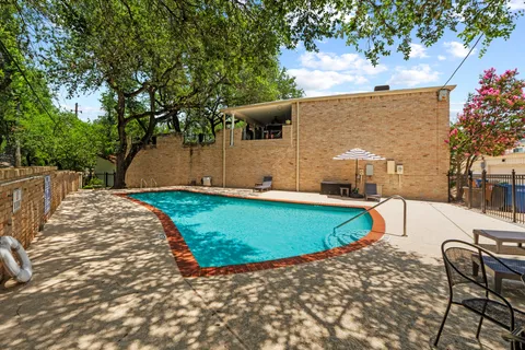$580,000 | 3966 Far W Boulevard, Austin, TX 78731