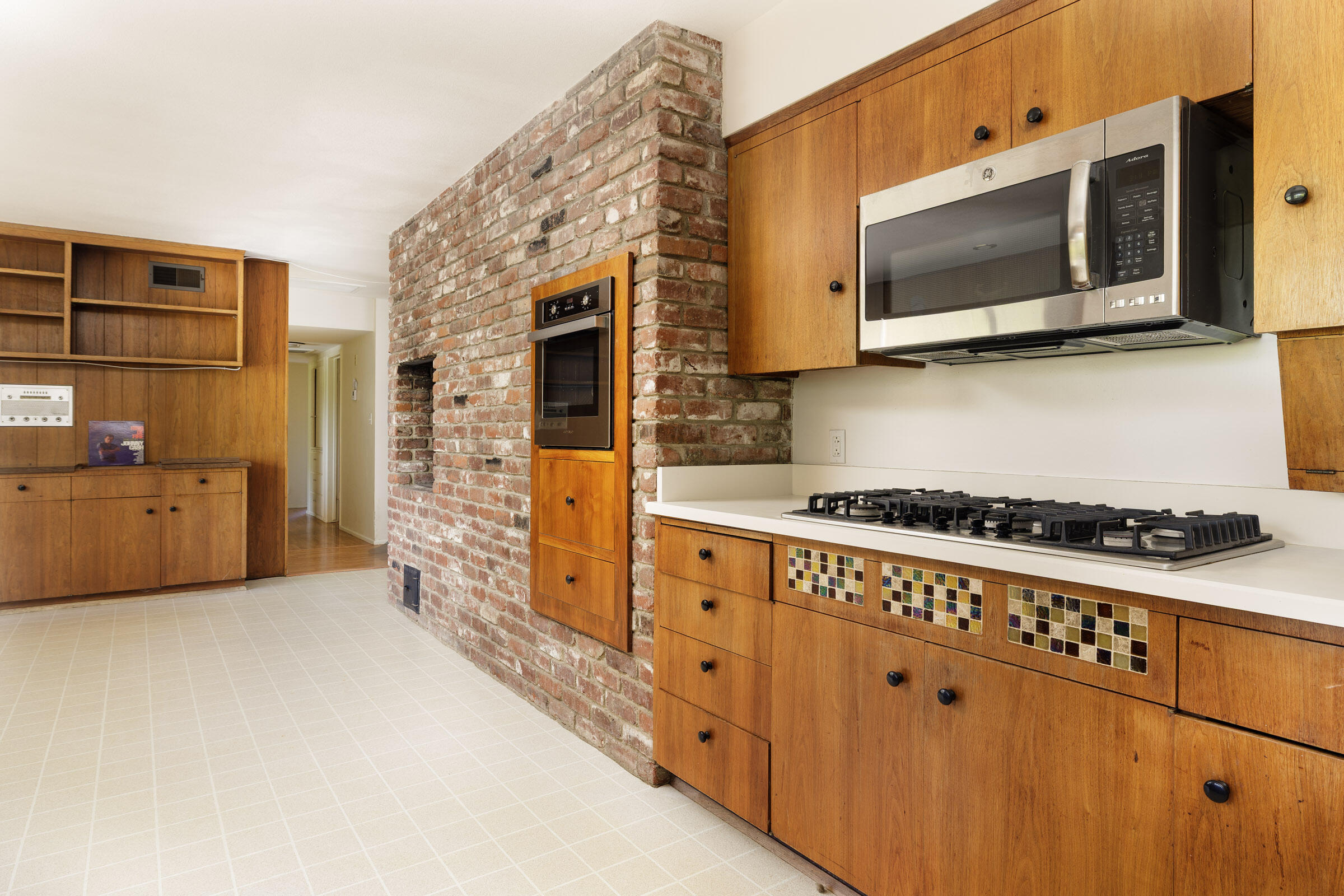 5256 James Road Santa Barbara, CA 93111 - Photo 12 of 36 Cooktop