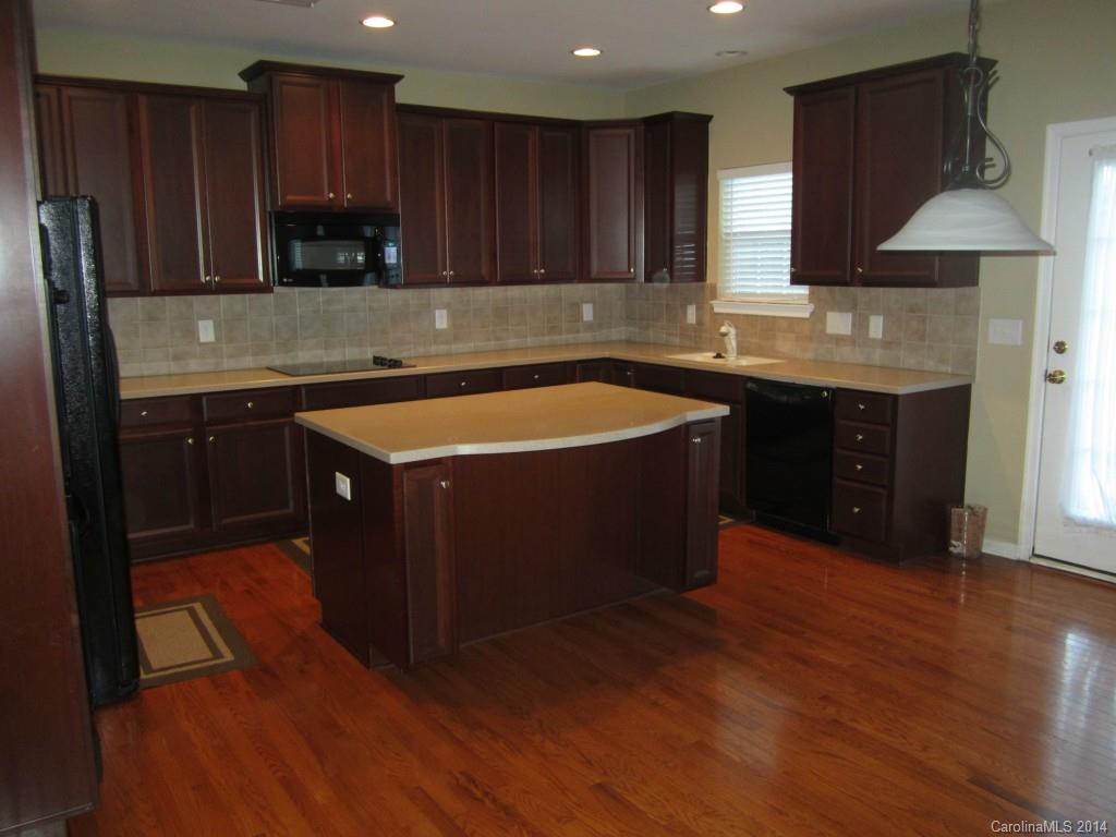 607 Panthers Way Fort Mill, SC 29708 - Photo 10 of 17