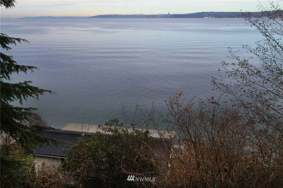14032 Glen Acres Road Southwest Vashon, WA 98070 - Photo 14 of 16 Gallery Image 14