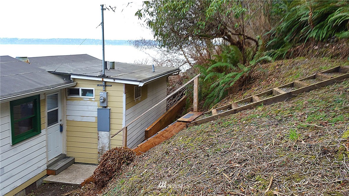 14032 Glen Acres Road Southwest Vashon, WA 98070 - Photo 15 of 16 Gallery Image 15