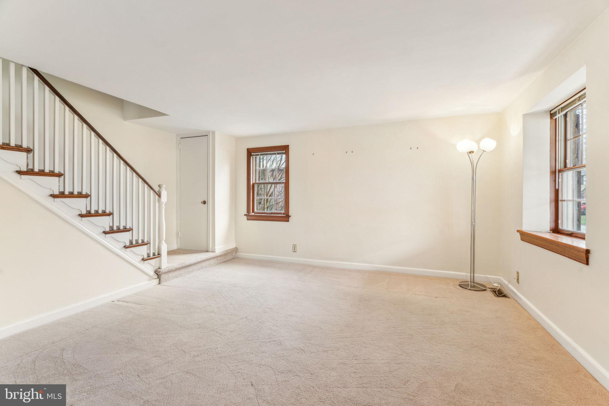 526 Drayton Road Oreland, PA 19075 - Photo 16 of 64