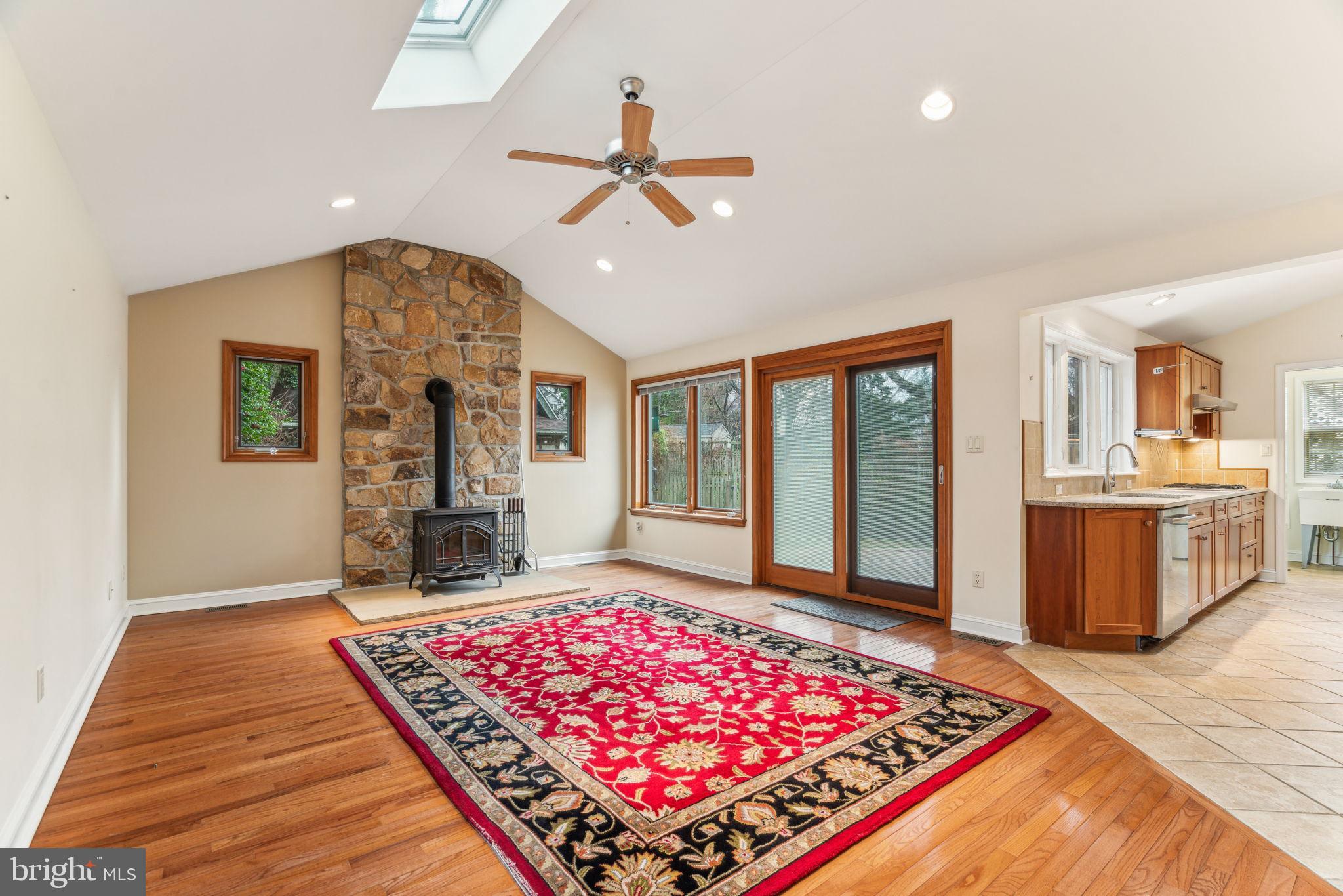 526 Drayton Road Oreland, PA 19075 - Photo 23 of 64