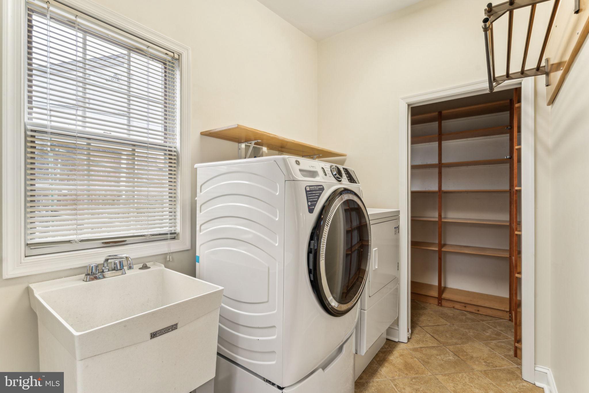 526 Drayton Road Oreland, PA 19075 - Photo 38 of 64 Main Floor Laundry Room