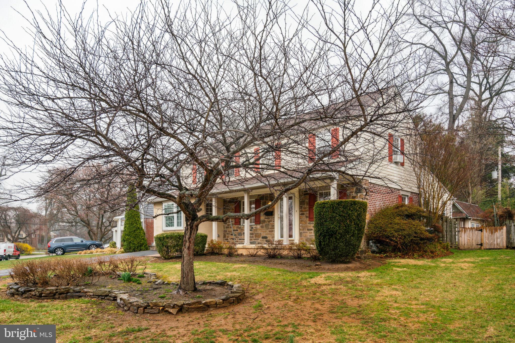 526 Drayton Road Oreland, PA 19075 - Photo 4 of 64