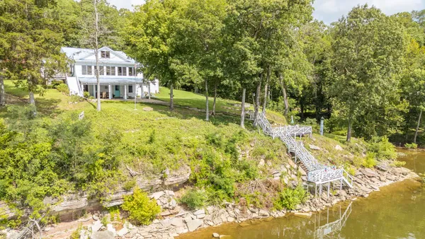 $575,000 | 25 Blackfoot Cove, Bath Springs, TN 38311