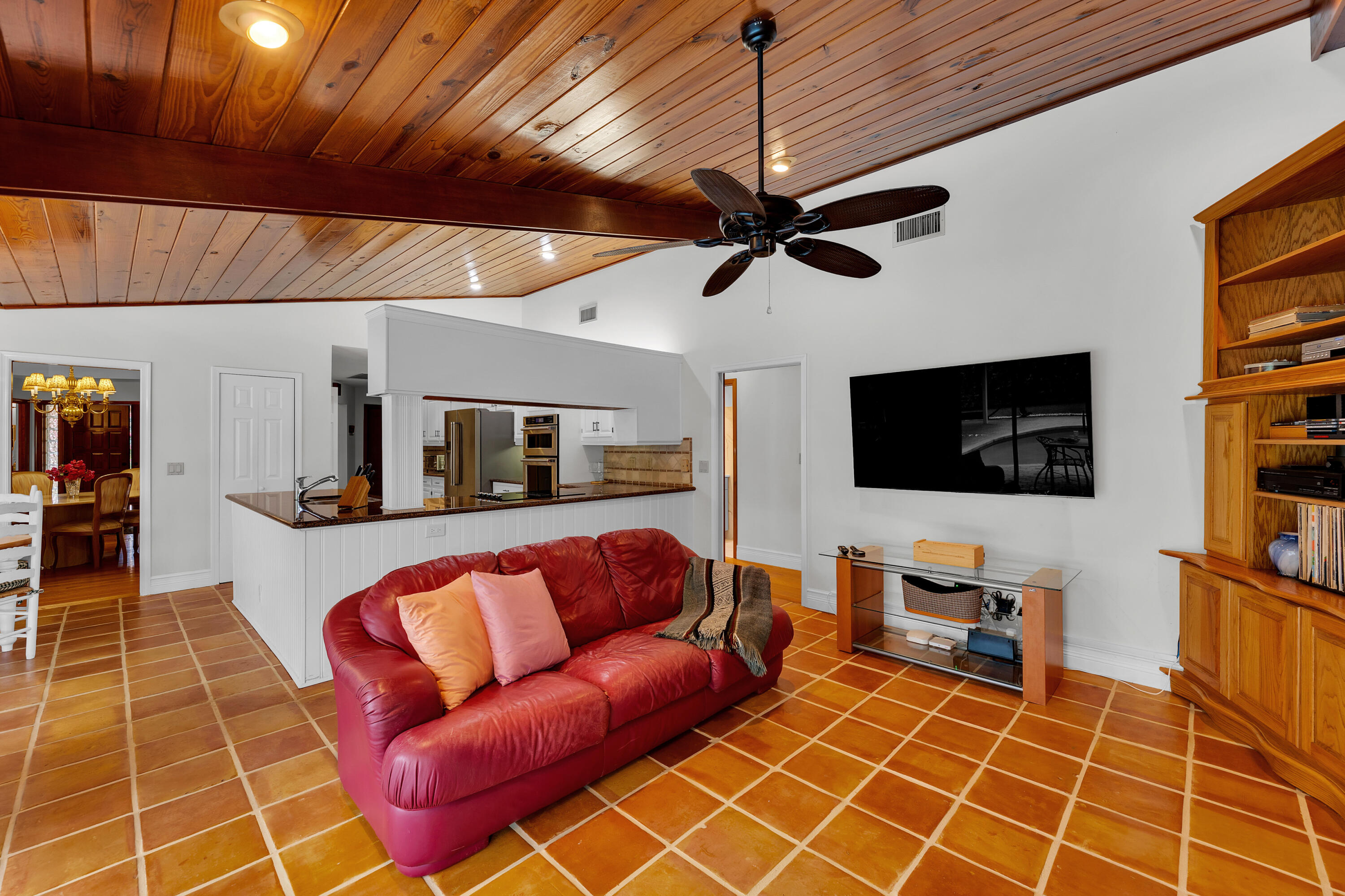 2622 Northwest 27th Avenue Boca Raton, FL 33434 - Photo 25 of 30 Kitchen/Family Rm