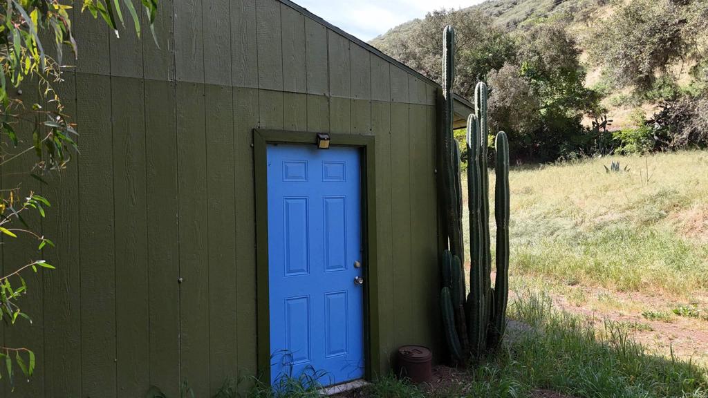 9237 Harmony Grove Road Escondido, CA 92029 - Photo 39 of 56 a view of yard from deck