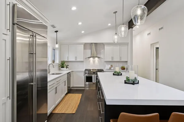 $1,099,000 | 4945 Glen Elyn Road, Mound, MN 55364