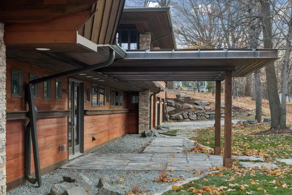 $1,099,000 | 4945 Glen Elyn Road, Mound, MN 55364