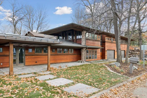 $1,099,000 | 4945 Glen Elyn Road, Mound, MN 55364